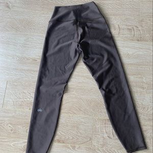 Alo 7/8 high-waist airlift legging - espresso - size S